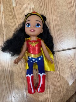 Jakks Pacific Wonder Woman Doll with Cape – DC Super Hero
