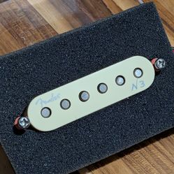 Fender N3 Strat Pickup Noiseless Single Coil Bridge Position Cream Alnico V