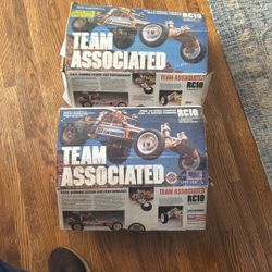 RC CARS (2 RC-10’s)