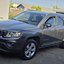 Jepp Compass Color Gris, Camioneta 