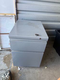 2-Drawer Metal Filing Cabinet with Key