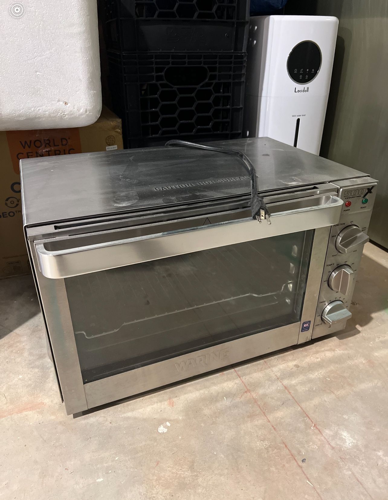 Waring WCO500X Half Size Countertop Convection Oven - 120V, 1700W