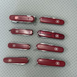 Vintage knives/Swiss army knives/Swiss Army pocket knives/handyman/fishing/hunting/hiking/camping/RV/gardening/home improvement.