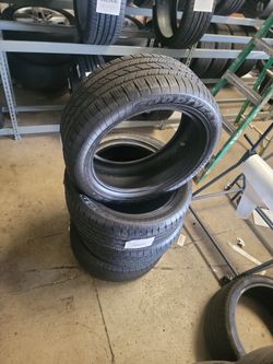 Set(4)  Goodyear LS2 Tires  275/45/20 75% Tread
