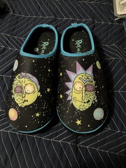 $10, New Men’s Rick And Morty Size 9 Slippers 