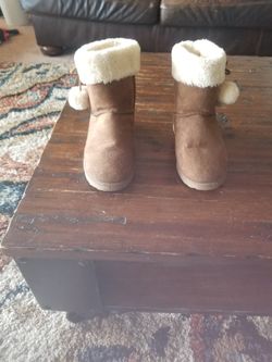 Girls Boots