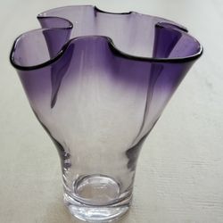 Beautiful Crystal Vase - Amethyst to clear degradation