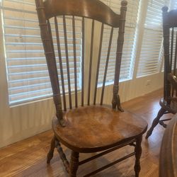 48 In Round Table With 2 -18 In Leaves 2arm Chair And 2 Regular Chairs