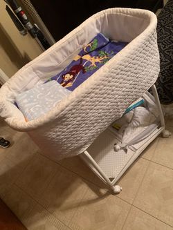 Baby crib. Everything included!