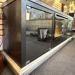 AICO By Michael Amini HOLLYWOOD SWANK Media Console With Firebox Insert-Black Iguana