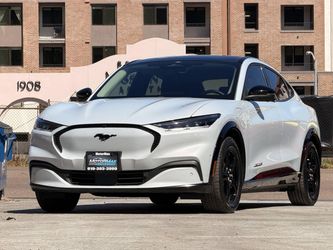 2021 Ford Mustang Mach-E