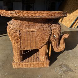 Vintage Wicker Elephant Side Table – Boho/MCM Accent 