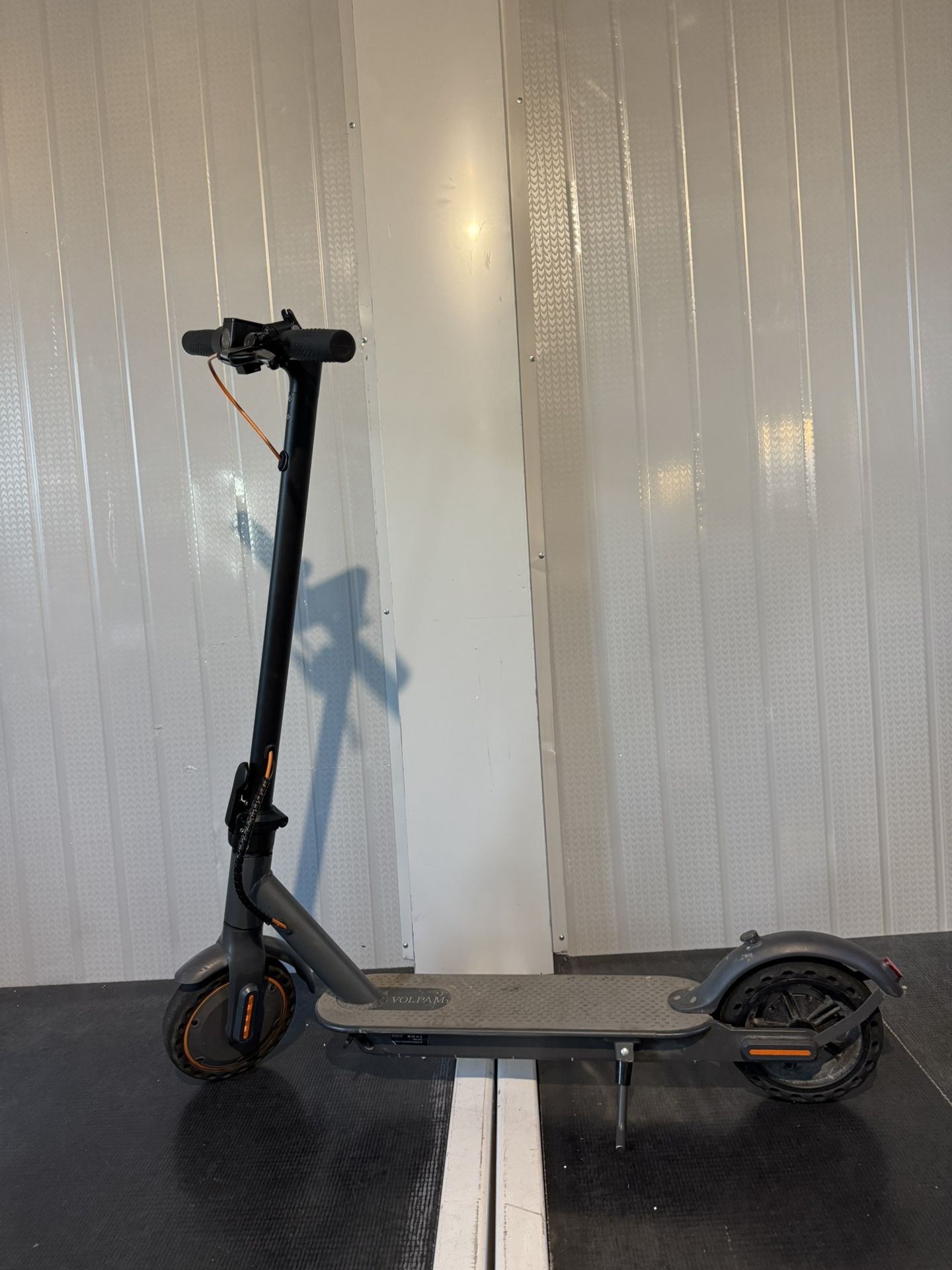 Electric scooter