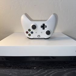 XBOX ONE X 1TB
