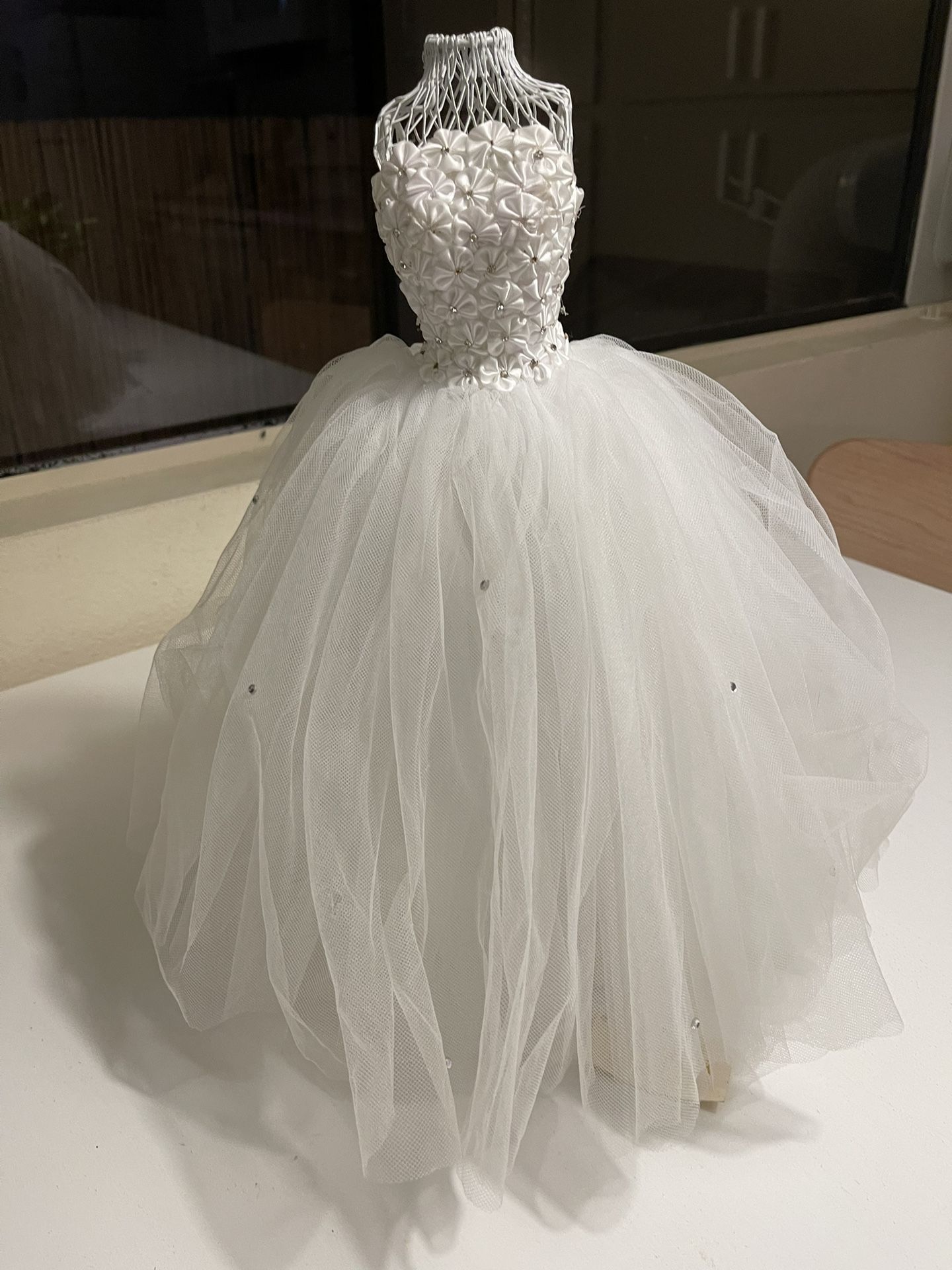 Engagement Or Bachelorette Party Table Decor Wedding Dress