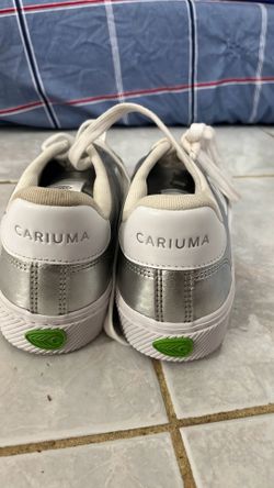 Salvas Cariuma sneaker