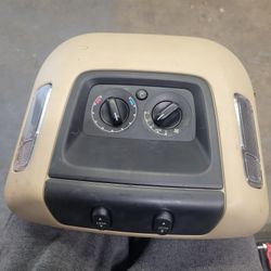 04 Expedition Overhead Console W/ Sunroof Controls 