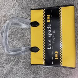 Kate Spade New York Manhattan Large Market Tote NEW With Tag