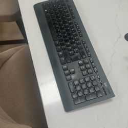 Lenovo Wireless Keyboard 