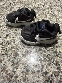 Baby shoes