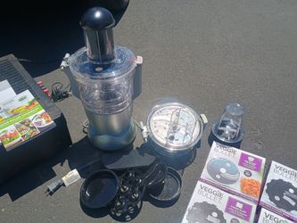 Veggie bullet magic bullet machine set