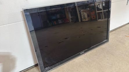 46” diagonal Samsung tv