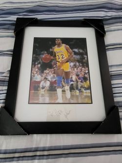 Magic Johnson Auto