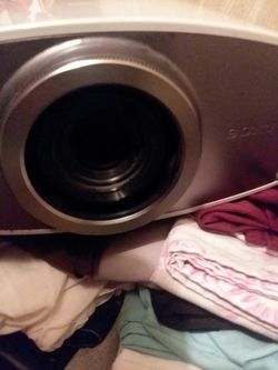 Sony video projector model vpl-vw50 worth