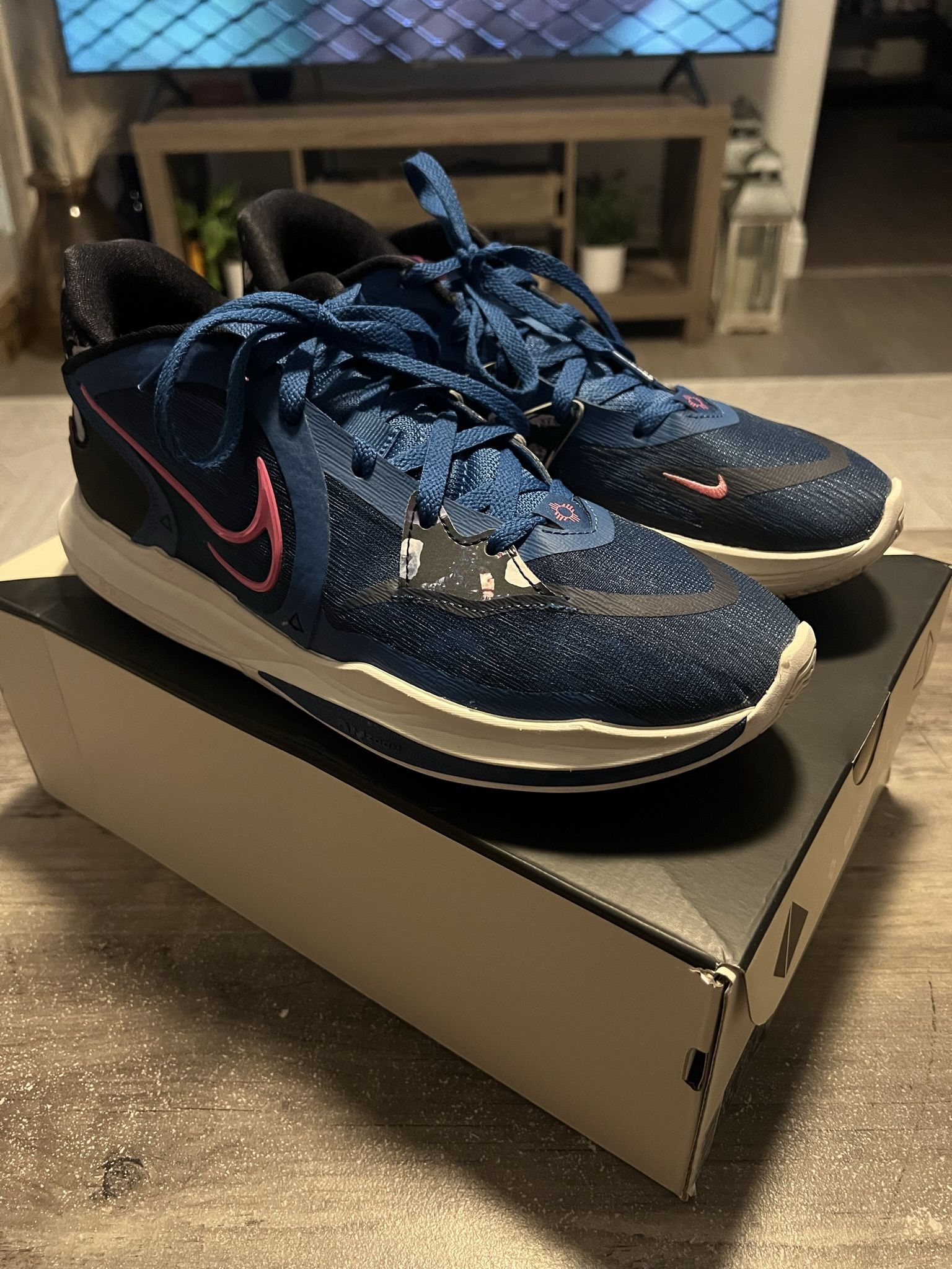 Nike Kyrie low 5 “Precious Stones” (size 10)