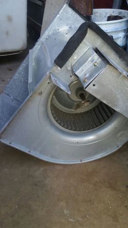 A/H fan. Works good . specs available by googling the # on plate.