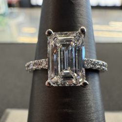 Lab Grown Diamond Ring