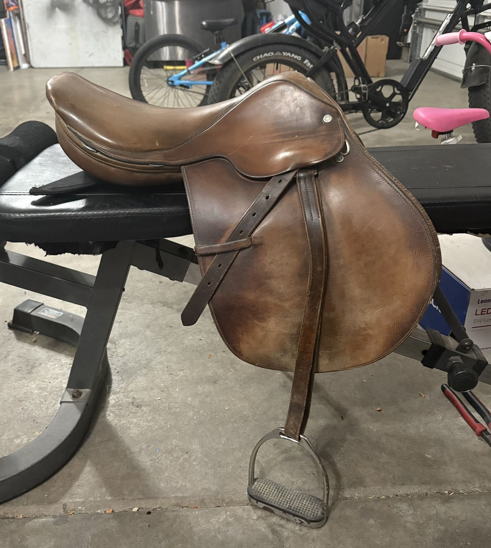 Crosby English Saddle