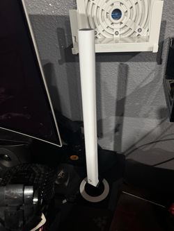 Govee light up set up for pc or small tv comes with camera and ring light that goes on the back