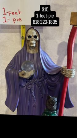 Santa muerte morada para los caminos morada para el dominio