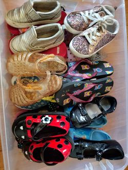 20 pairs of girls shoes sizes 7 to 12