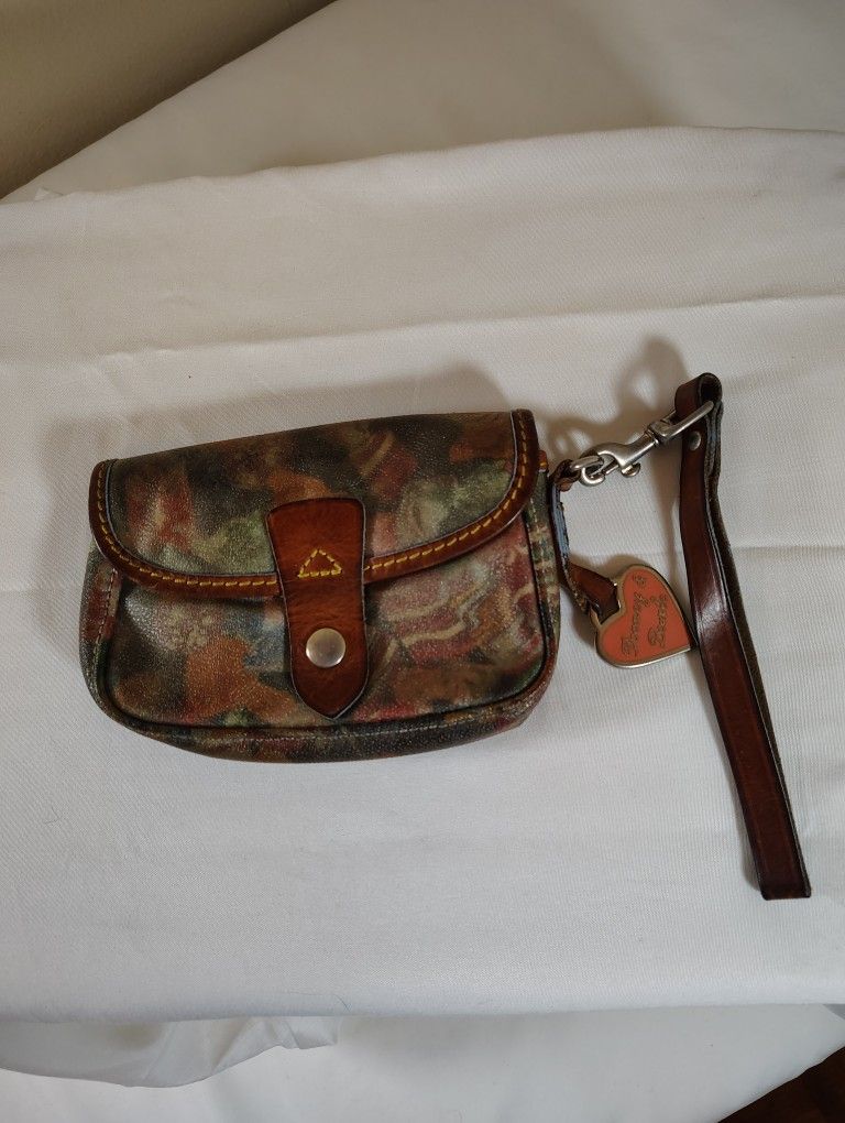 Dooney & Bourke Wristlet