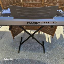 CASIO KEYBOARD 76 KEYS