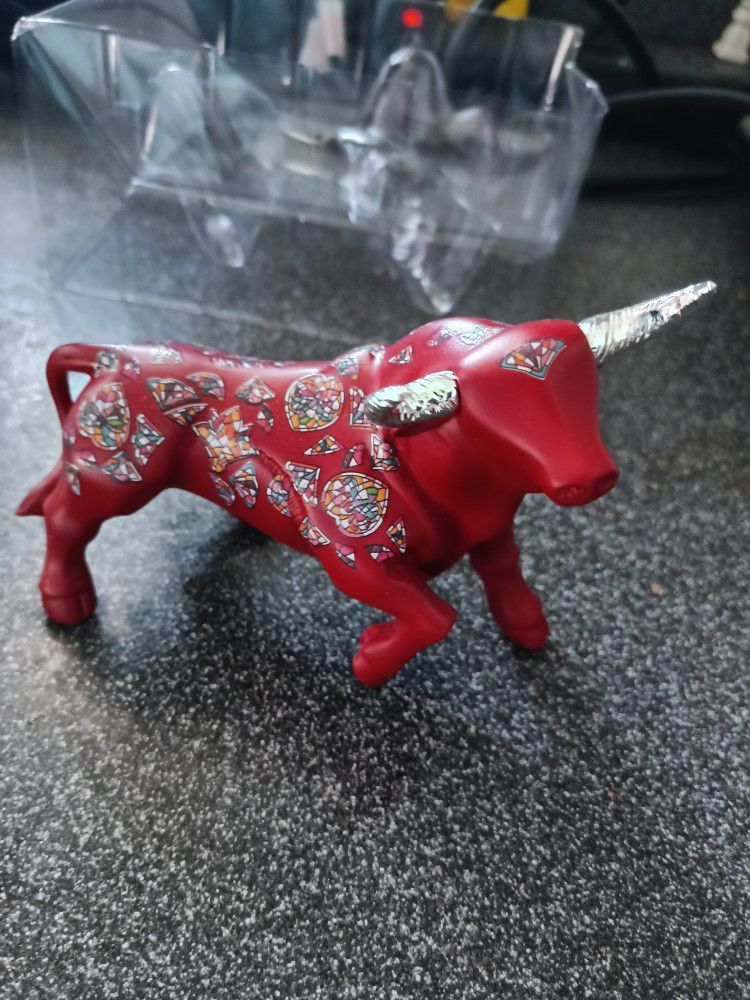 Sain Toro Bull Decoration Paperweight