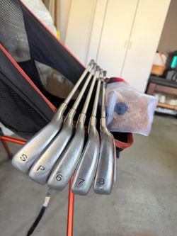 Complete M·U SPORTS Women’s Golf Club Set with Bag & Putter