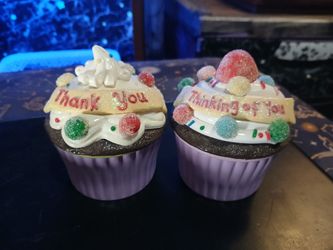 Ganz Brand Cupcake-shaped Trinket Boxes