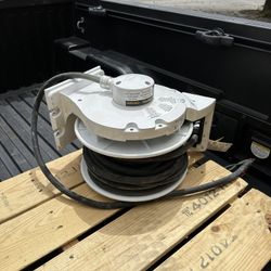 Commercial Cord Reels / Pull Down Power Cord
