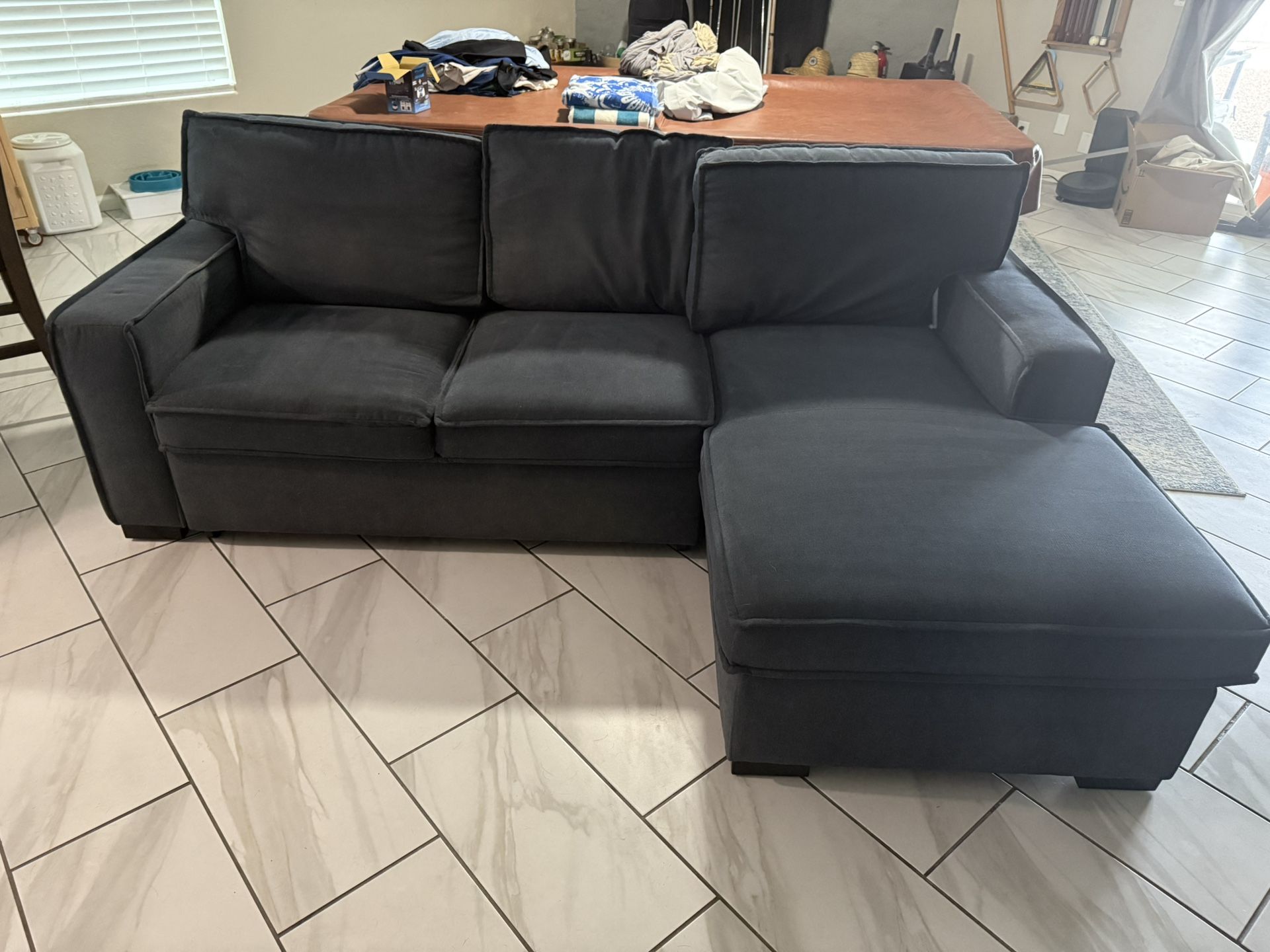 Couch With Pullout