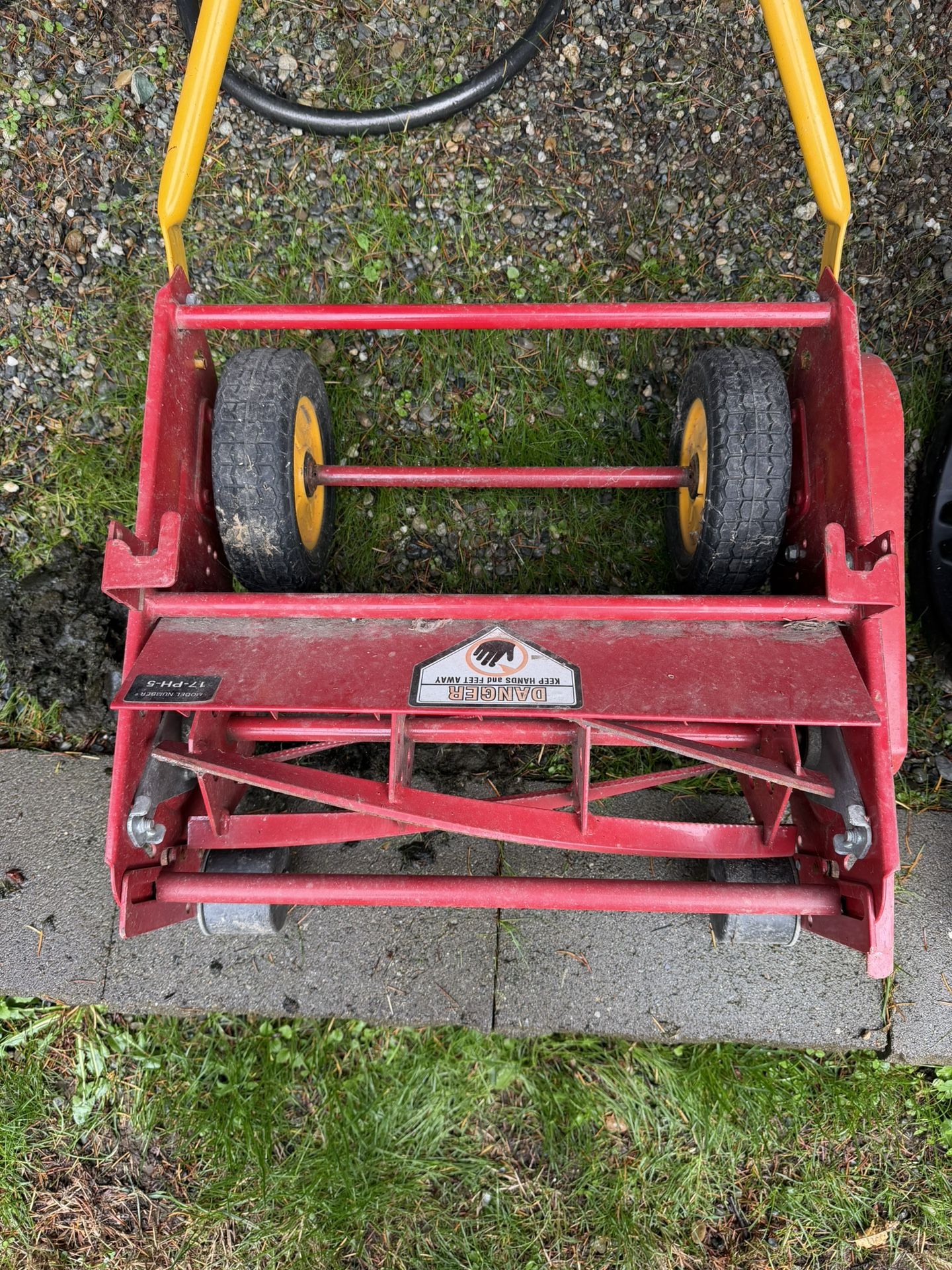 Mclane Hand Lawnmower
