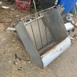 Horse Feeder 