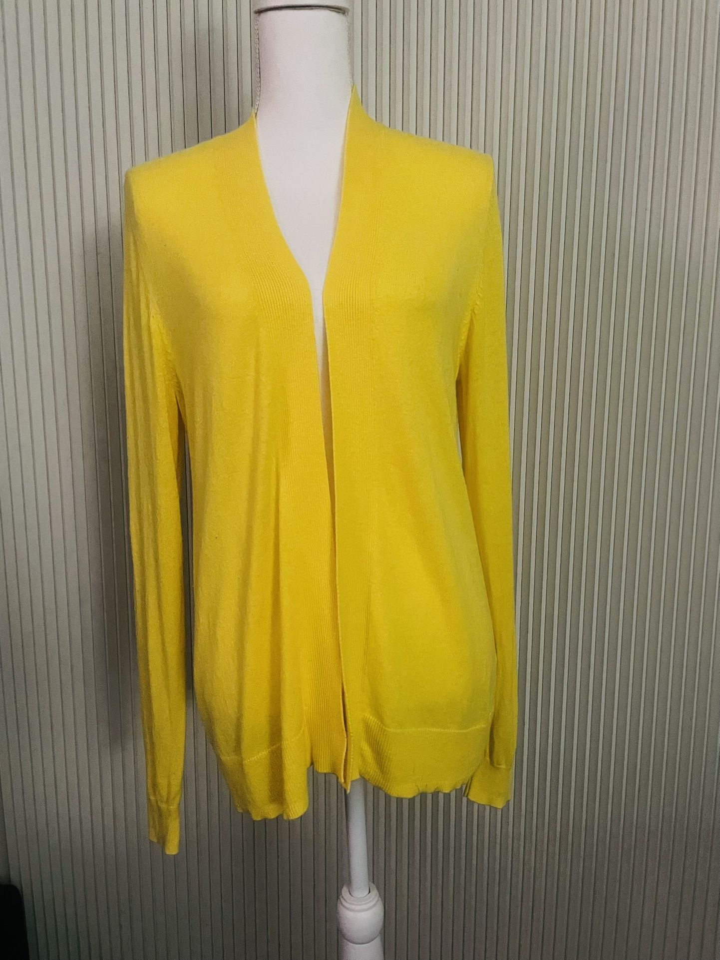 Women’s Old navy Sweater
