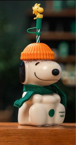 Peanuts + Starbucks Snoopy Glass Cold Cup