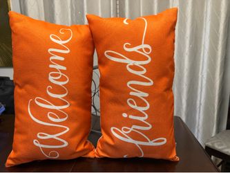 Decorative pillows-Welcome Friends
