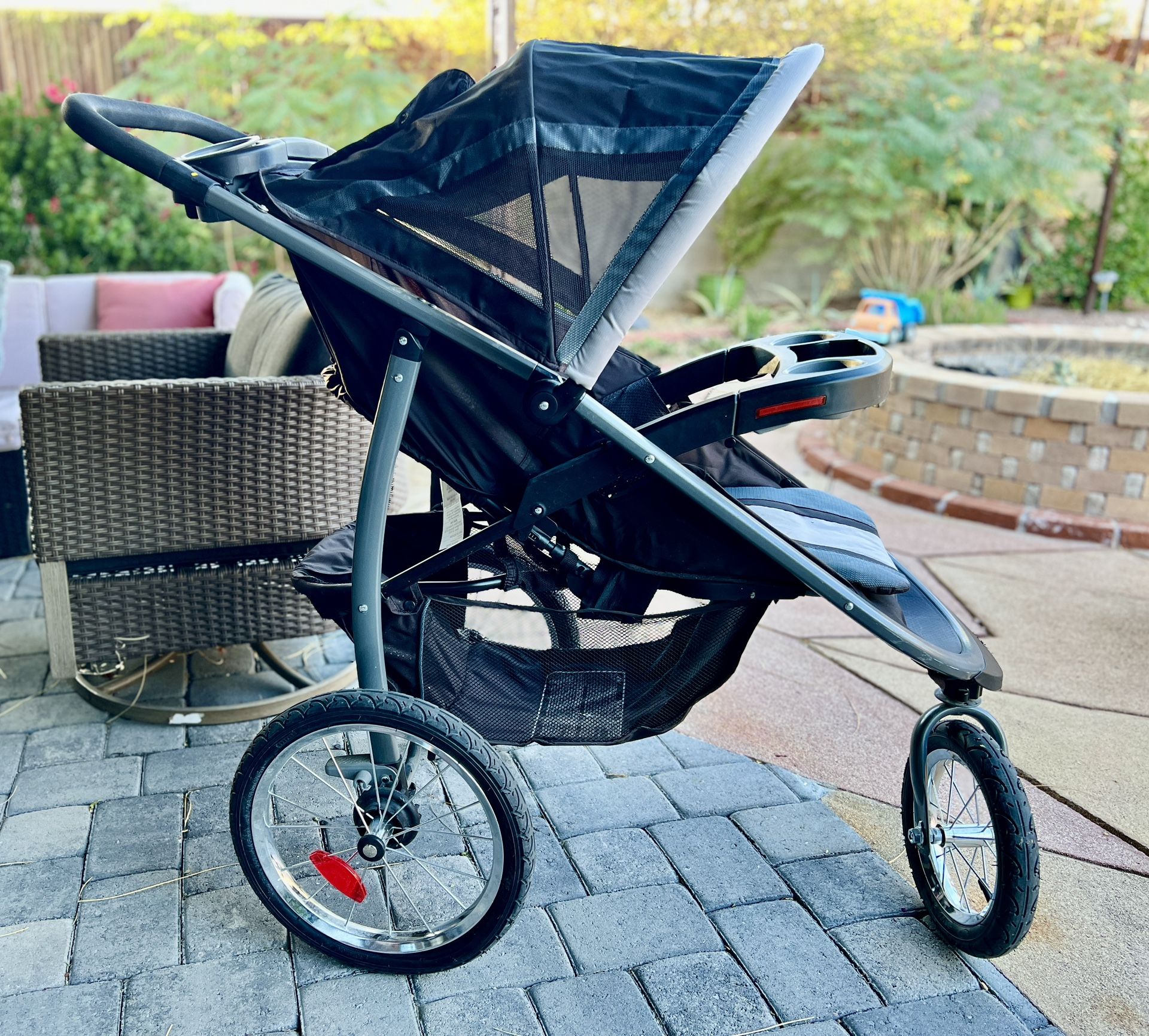 Gently Used Graco Travel System Jogging Stroller