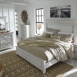Kanwyn Panel Bedroom Set 