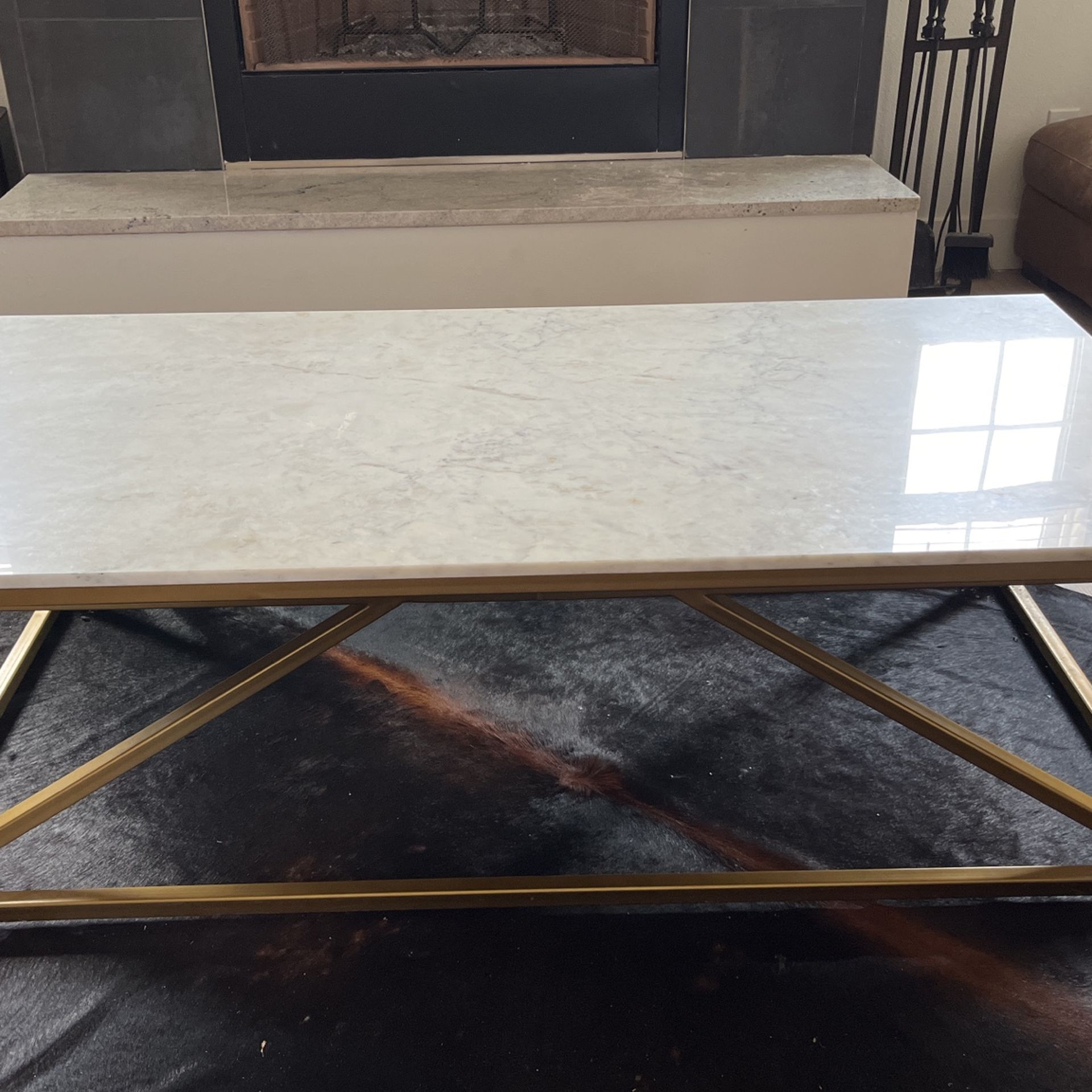 Marble/gold Coffee Table